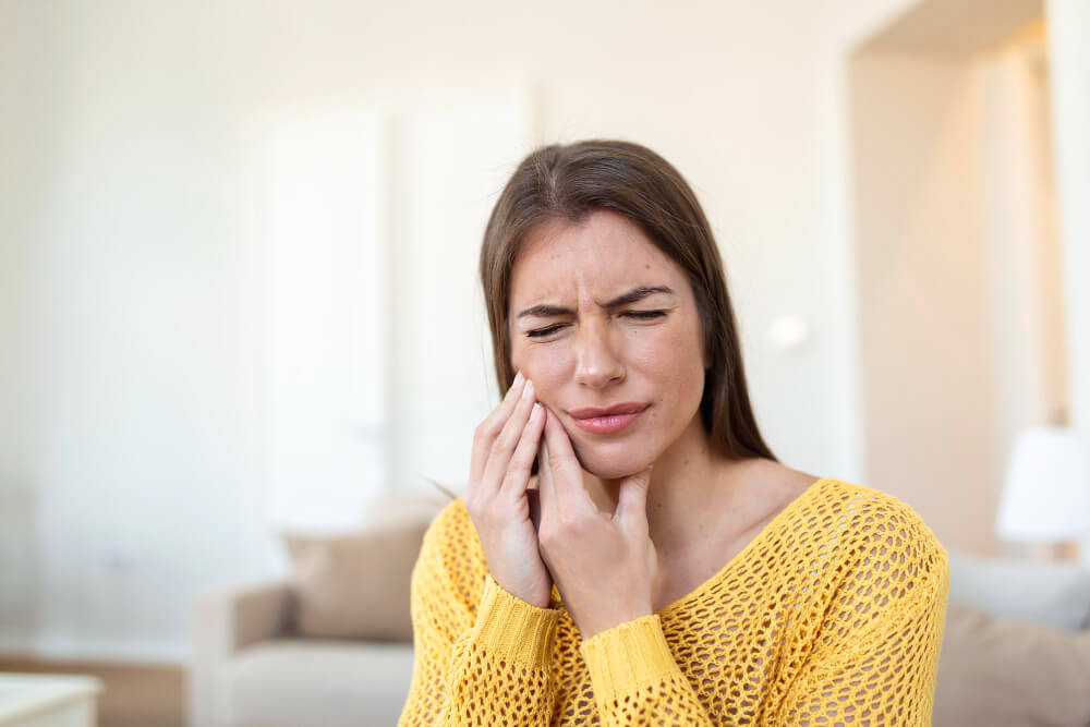 Managing Tooth Sensitivity Causes, Treatment, and Prevention