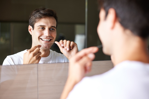 Ways You Can Keep Your Teeth Healthy Between Dental Cleanings